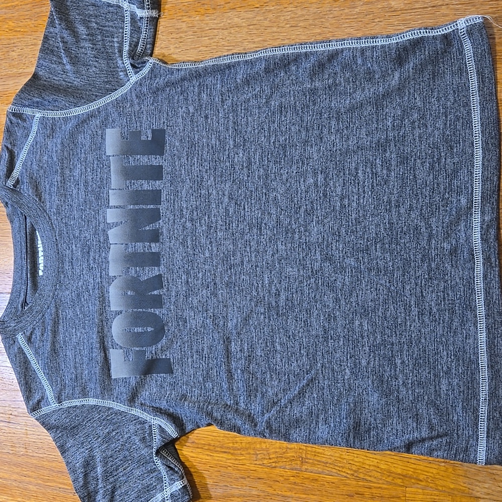 Fortnite Boy 8 Heathered Gray Logo Graphic Crew Neck Short Sleeve Shirt